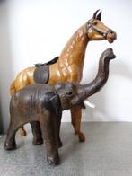 sculptuur, Leer paard/ olifant - 32 cm - leer/ hout/ papier, Antiek en Kunst