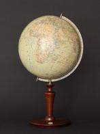 Globe - published by Columbus-Verlag, edited by Dr. R. Neuse, Antiek en Kunst