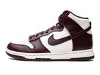 Nike Dunk High Burgundy Crush - Maat 38.5 EU, Kleding | Heren, Ophalen of Verzenden, Nieuw