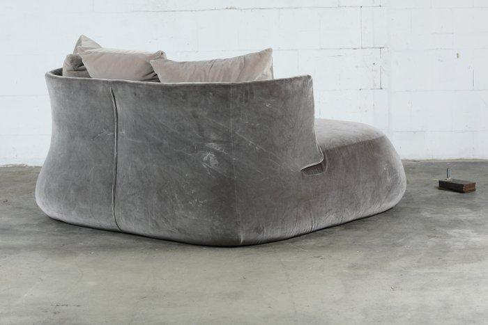 B&B Italia - Patricia Urquiola - Fat - Sofa - Fluweel, Antiquités & Art, Antiquités | Meubles | Chaises & Canapés