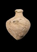 Byzantijns Keramiek Handgranaat met ingekerfde vegetale