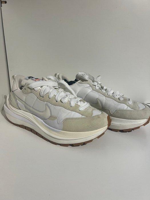 Nike - Nike Vaporwaffle - Sneakers - Maat: EU 37.5 - Nieuw, Vêtements | Hommes, Chaussures