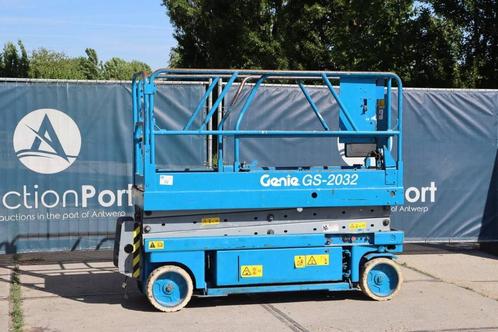 Veiling: Schaarlift Genie GS-2032 Elektrisch 8.1m 1998, Zakelijke goederen, Machines en Bouw | Liften, Steigers en Ladders, Ophalen