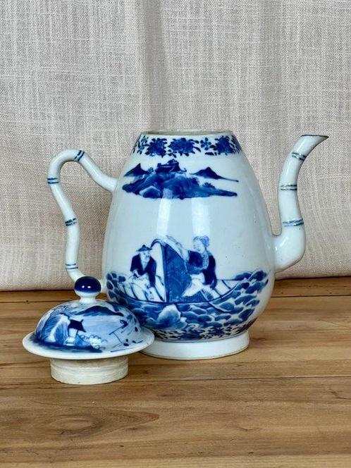 Theepot - Porselein - Porseleinen theepot uit China, Antiek en Kunst, Antiek | Overige Antiek