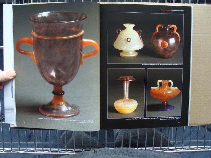 Book - Charles Schneider - French Art Deco Glass - 2015, Antiek en Kunst, Antiek | Glaswerk en Kristal