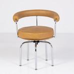 Cassina - Charlotte Perriand, Le Corbusier, Pierre Jeanneret