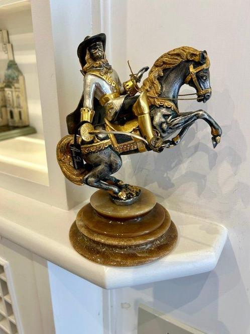 Anna Danesin ( G. Vassallo) - Sculpture, DArtagnan a, Antiek en Kunst, Antiek | Keramiek en Aardewerk