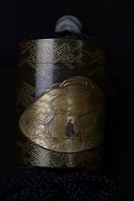 Inro ondertekende Chikanao  en ka - Goud, Hout, Parelmoer