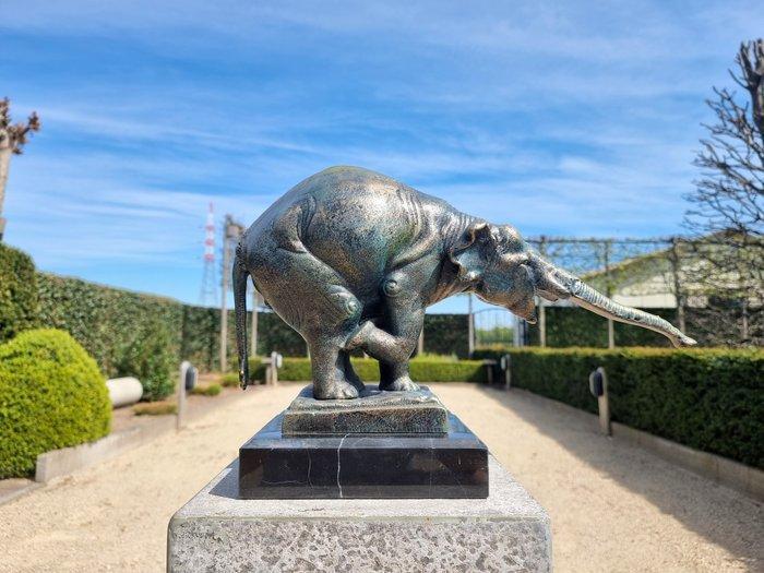 Beeldje - Bugatti - Marmer, Antiquités & Art, Art | Objets design