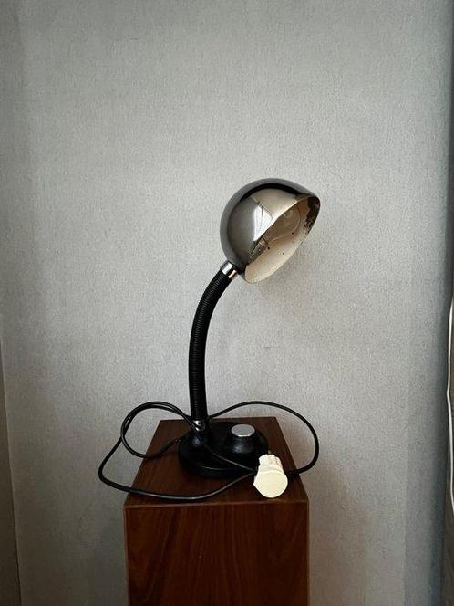 Egon Hillebrand - Tafellamp - IJzer - Verchroomd, Antiek en Kunst, Antiek | Verlichting