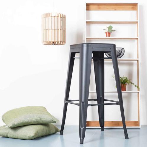 Stapelbare metalen barkruk | Zwart | Horeca | Op voorraad, Huis en Inrichting, Barkrukken, Nieuw, 1 kruk, Metaal, 60 tot 90 cm