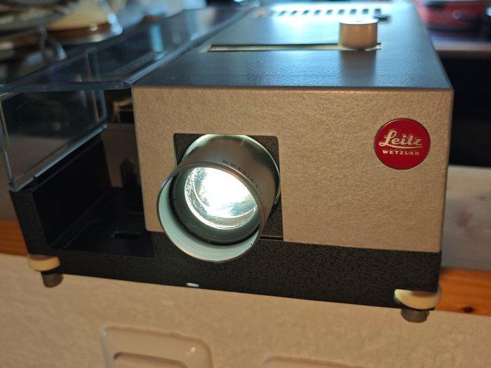 Leitz Pradolux mit Elmaron 1:2.8/85mm, OVP, Anleitung,, Collections, Appareils photo & Matériel cinématographique