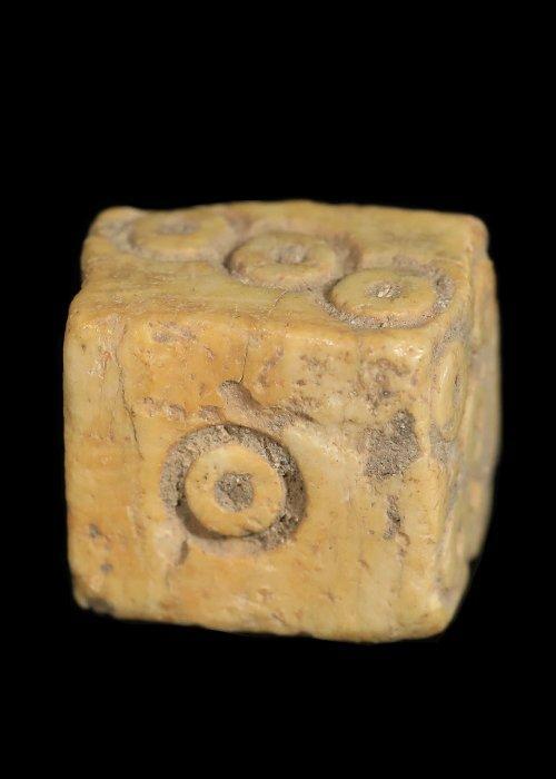 Oud-Romeins Been Die (Zonder Minimumprijs), Antiek en Kunst, Antiek | Overige Antiek