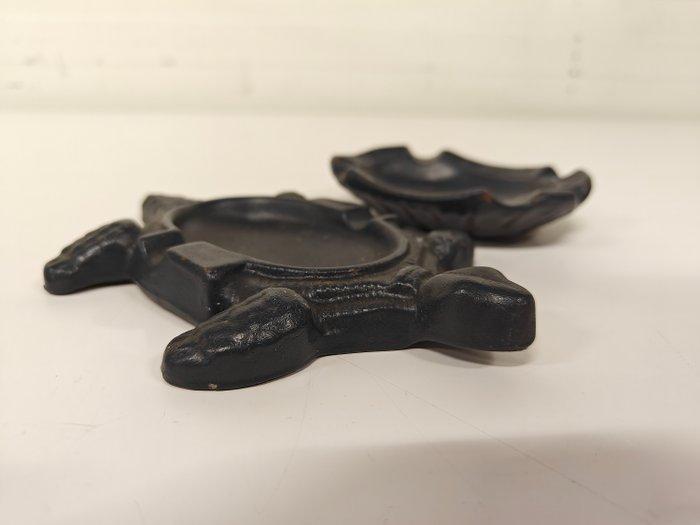 Asbak - Gietijzer - Minimalistische Schildpad, Antiek en Kunst, Curiosa en Brocante
