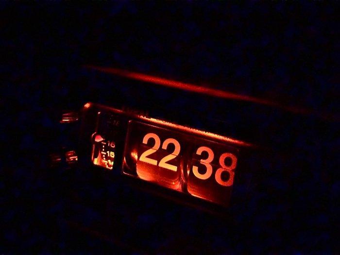 Flip klok - Copal Space Age Plastic - 1960-1970 - Klok en, Antiek en Kunst, Kunst | Designobjecten