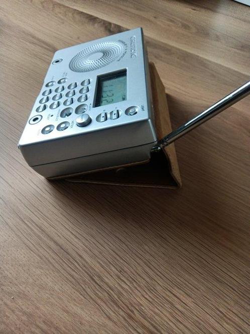 Grundig F A Porsche - YB-P 2000 G.RH 25 Radio mondiale, Audio, Tv en Foto, Radio's