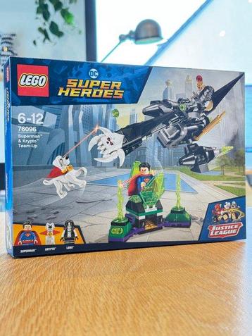 Lego Set - 76096 - DC Super Heroes - Superman and krypto, Kinderen en Baby's, Speelgoed | Duplo en Lego, Nieuw