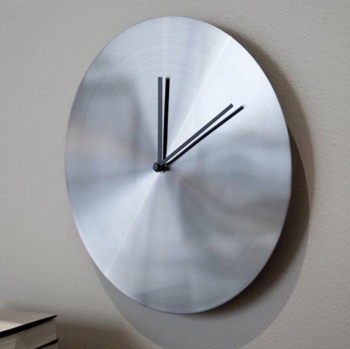 Horloge murale - MENU - Norm architects - - Acier - ±2022 -, Antiek en Kunst, Kunst | Designobjecten