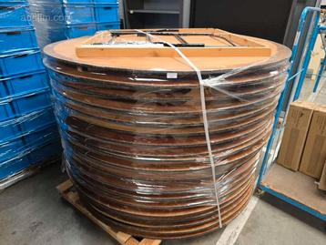 ronde klaptafels (18x) beschikbaar voor biedingen
