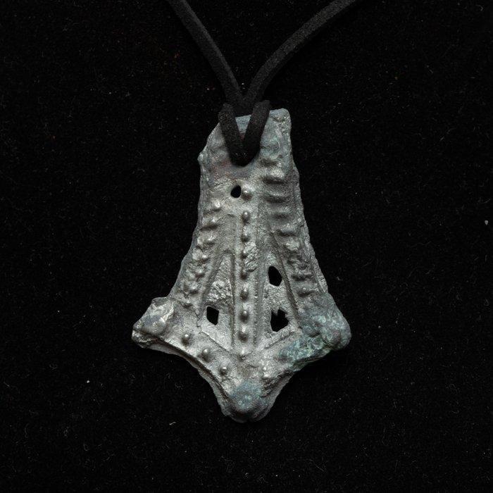 Époque Viking Bronze Amulette de pied de dragon - 53 mm, Antiek en Kunst, Antiek | Overige Antiek