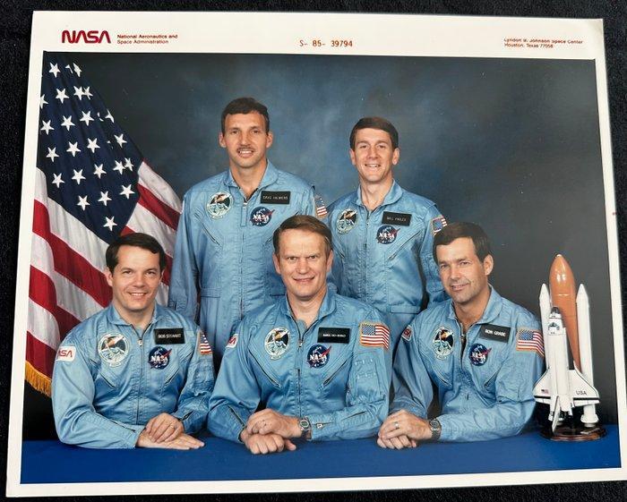 NASA - Originele NASA persfoto – Space Shuttle Atlantis –, Antiek en Kunst, Kunst | Designobjecten