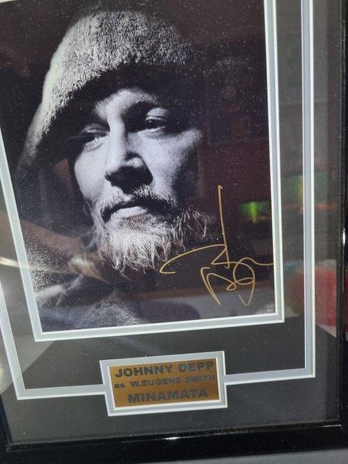 Minimata, Johnny Depp - Signed in Person - with Certificate, Verzamelen, Film en Tv