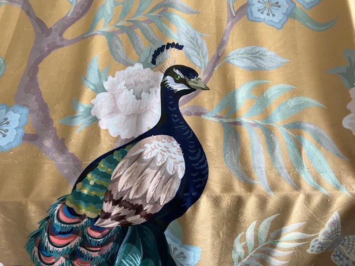 Prachtige fluweel met pauwenmotief op gouden achtergrond -, Antiek en Kunst, Antiek | Tapijten, Tafelkleden en Textiel