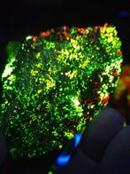 Zeer zeldzame Esperite Fluorescerende - Hoogte: 7.5 cm -, Collections
