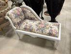 Sofa - Franse vintage mini chaise longue | Witte geschnitzte