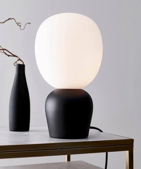 Belid - Joakim Fihn - Tafellamp - Buddy - Zwart - Opaline, Antiek en Kunst, Antiek | Verlichting