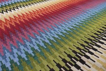 Tissu précieux GOBELIN à motif multicolore en 2D - Textile -, Antiquités & Art