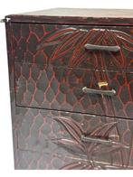 Vintage Japanse gebeeldhouwde bamboe ontwerp kist – Showa, Antiek en Kunst