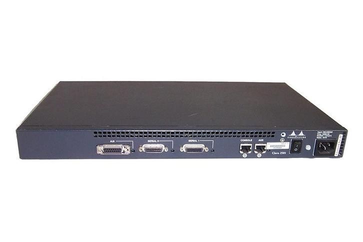 Cisco series 2500 Cisco 2501 Ethernet/Dual Serial Router, Computers en Software, Netwerk switches, Zo goed als nieuw, Ophalen of Verzenden