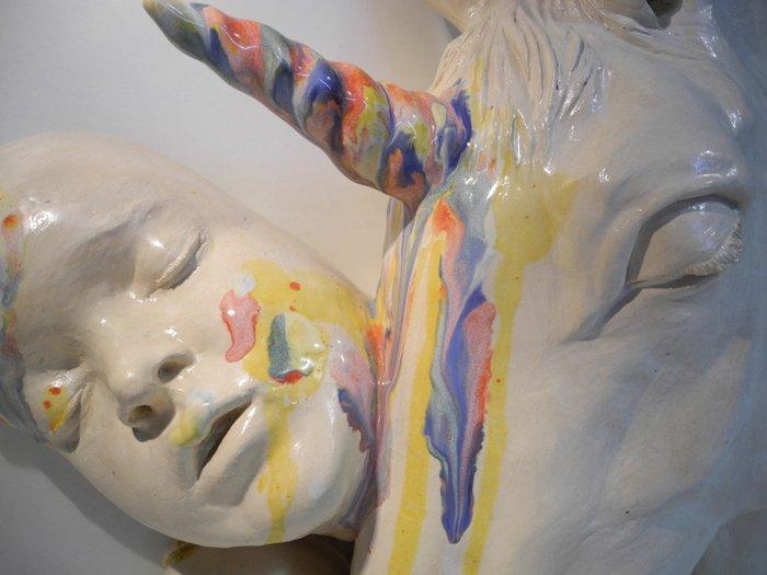 María Eugenia Piacentini - Iluvision - escultura relieve en, Antiek en Kunst, Kunst | Designobjecten