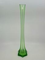 Vaas - Uraniumglas - Soliflore 45,5 cm, Antiek en Kunst