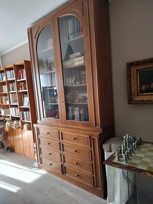 Boekenkast - Walnoot - boekhandel met etalage, Huis en Inrichting, Overige Huis en Inrichting