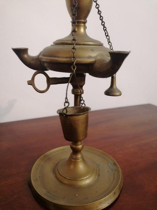Decoratief ornament - Antieke koperen olielamp, Antiek en Kunst, Curiosa en Brocante
