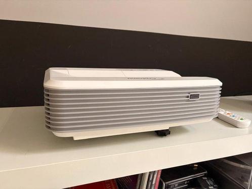 Optoma EH320UST Ultra Short Throw Projecteur de film, Verzamelen, Foto-apparatuur en Filmapparatuur