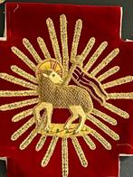 Ensemble d’anciennes broderies religieuses (3) - fil dor -