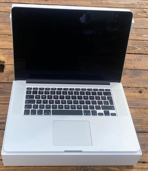 Apple MacBook Pro 15 (2015) + iPhone 7 - Laptop - In, Games en Spelcomputers, Spelcomputers | Overige Accessoires