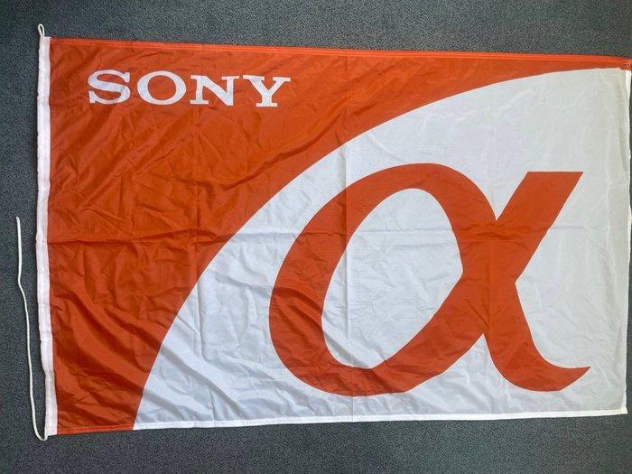Sony Alpha promotional flag – large red and white fabric, Audio, Tv en Foto, Fotocamera's Analoog