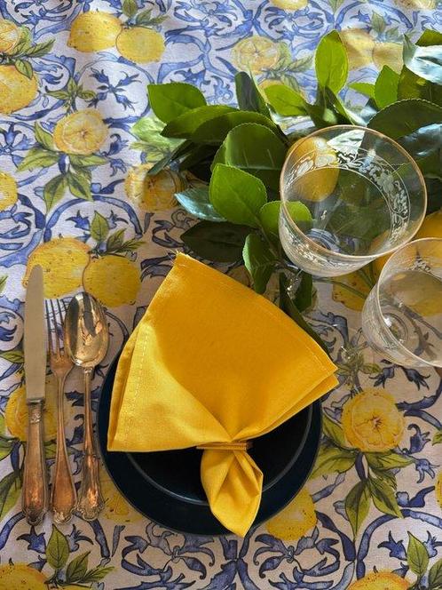 Elegante tafelkleed voor grote tafels aan de Amalfikust met, Antiek en Kunst, Antiek | Tapijten, Tafelkleden en Textiel