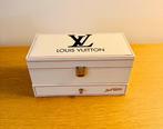 Vanessa Fodera (1981) - VUITTON BOX - TIME IS MONEY