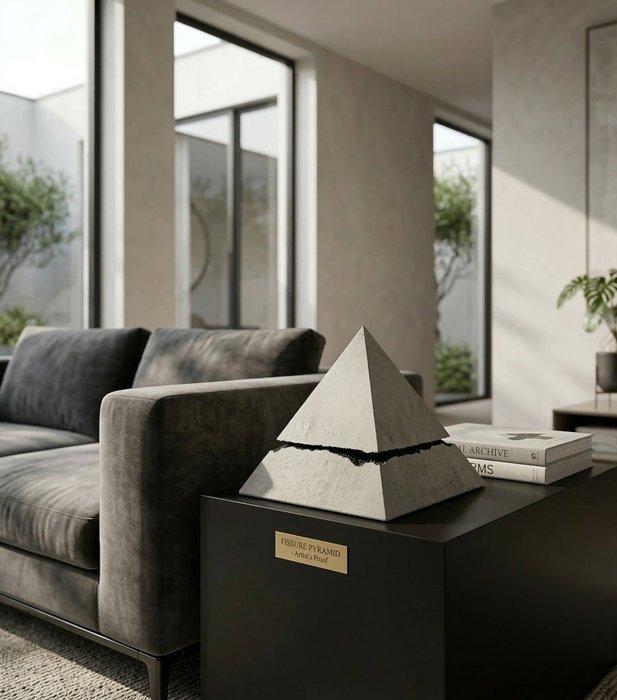 Lorenzo Favaron - Trascent Pyramid (Cord version), Antiek en Kunst, Kunst | Designobjecten