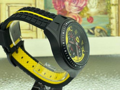 Scuderia - Ref.SF.03.1.34.0054 - Ferrari - Date -, Handtassen en Accessoires, Horloges | Heren