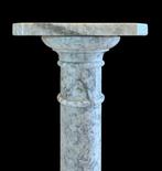 Kolom - Marmo di Carrara - eerste helft van de twintigste