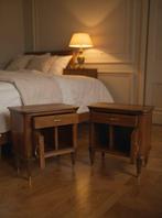 Nachtkastje (2) - Walnoot, Messing, Hout, Antiek en Kunst