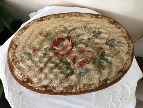 Kruk - Fluweel, Hout, Koper, Textiel - cross-stichting, Antiek en Kunst, Curiosa en Brocante