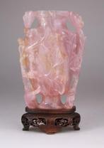 Chinese Carved Quartz Rose Sculpture Stone Vase Fleur Statue, Antiquités & Art