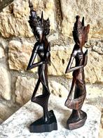 2 Balinese godin Dewi sculpturen - Indonesië  (Zonder